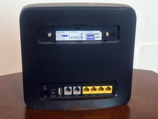 Router Huawei E5186s-22a LTE Cat6 300Mbps