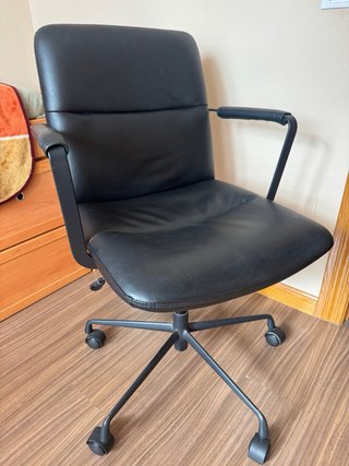 Silla de oficina cuero negro