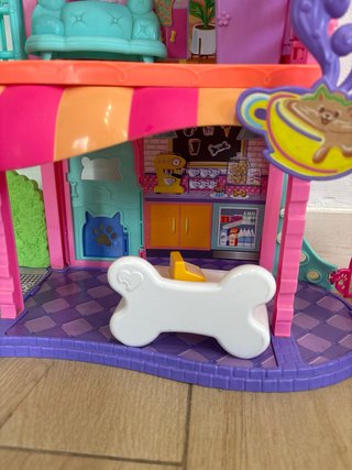 Casa Enchantimals con accesorios