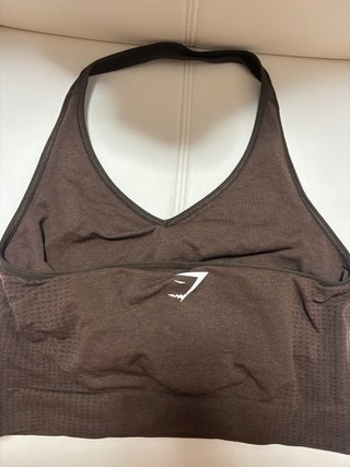 Top sportivo Gymshark marrone