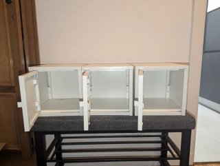 Armadietti cubici metallici bianchi