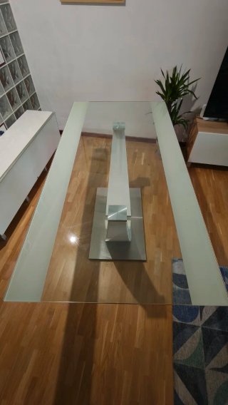 Mesa de comedor cristal y metal