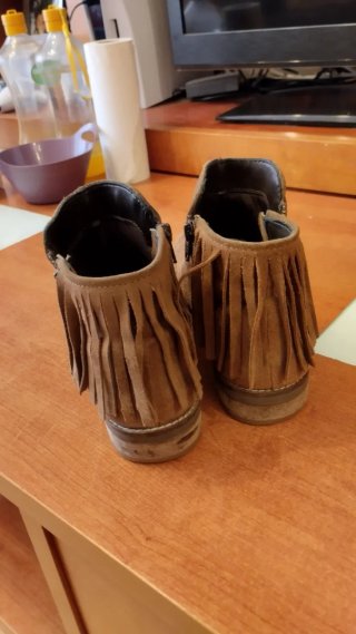 Botines ante flecos estilo Boho