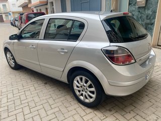 Opel Astra  1.7cdti