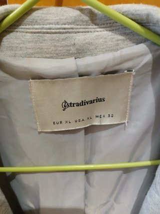 Americana Stradivarius Gris Talla XL