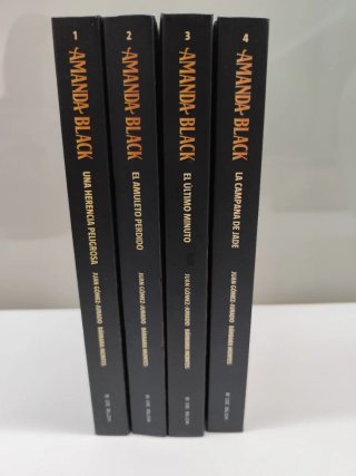 4 Libros Amanda Black, de Juan Gómez-Jurado