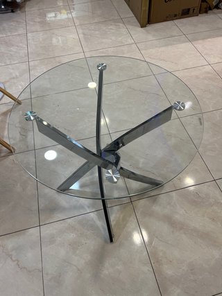 Mesa redonda cristal templado y metal
