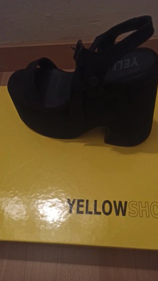 Sandalias Plataforma Yellow Shop Negras