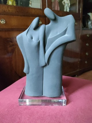 Escultura original firmada por Cristina Puell