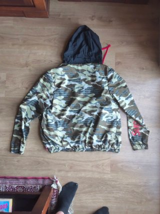 Chaqueta Supreme Camuflaje Militar
