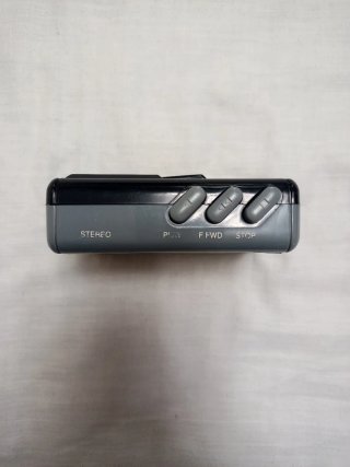 WALKMAN VINTAGE AÑOS 80 STEREO COLOR NEGRO Y GRIS