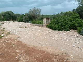 Finca con agua y luz en masdenverge