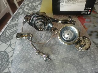 Carretede 2.500s "NUEVO" de spining Shimano, Daiwa