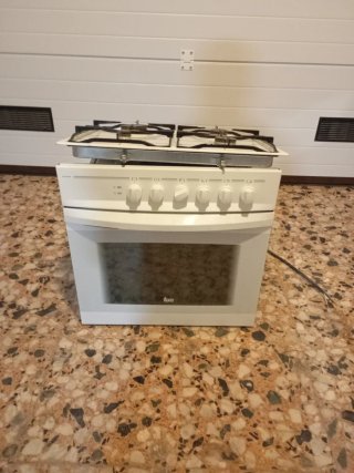 Horno Eléctrico TEKA y Fogones Gas