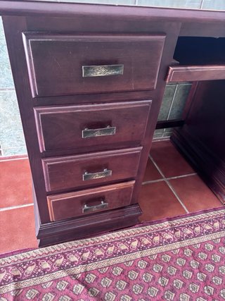Mueble provenzal marrón oscuro