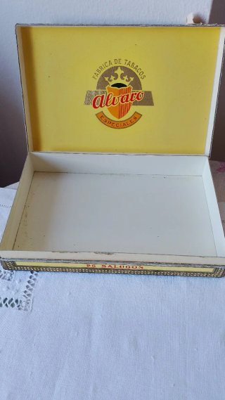 Cajas de tabaco antiguas de colección