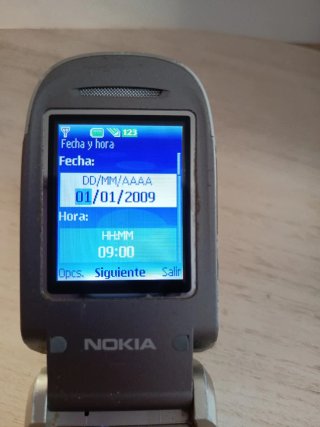 Teléfono Móvil Nokia Gris/Plateado Antiguo