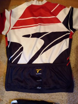 Traje de ciclismo,pantalon-camiseta.Talla 10-12 añ