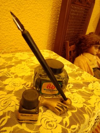 Pluma antigua Waterman y tintero Pelikan
