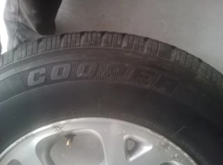 Neumático 225/75R16