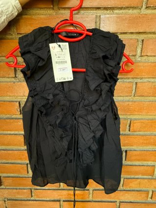 Blusa Zara lunares lazo talla S