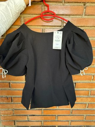 Blusa Zara lunares lazo talla S