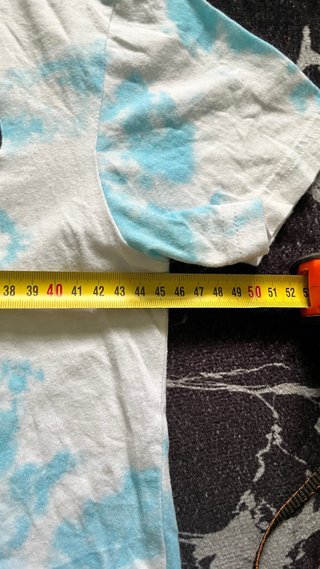 Camiseta Levi’s tie dye azul y blanca talla XS