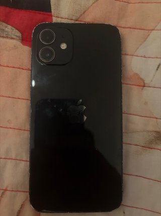 Consola PS5 y iPhone 12