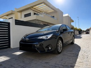 Toyota Avensis 2016