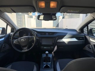 Toyota Avensis 2016