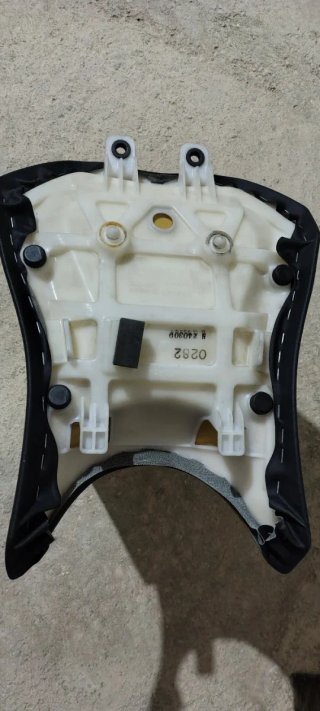 Asiento Kawasaki Z1000