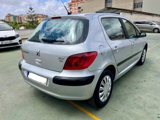 Peugeot 307 2004