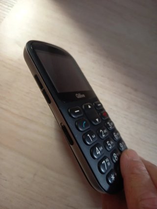 Teléfono Qilive Senior Negro "NO CARGADOR"
