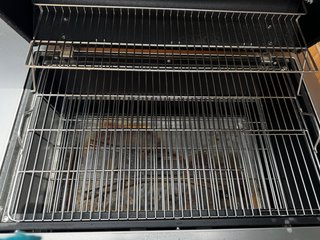 Barbacoa Ikea modelo BÅTSKÄR con funda