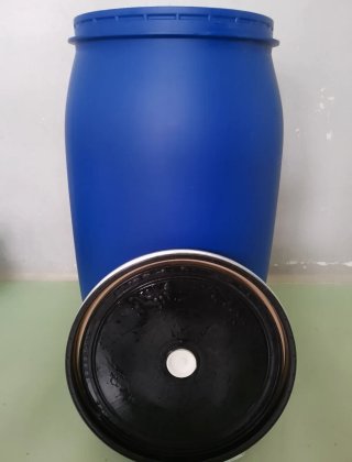 Fusto in plastica 200 litri