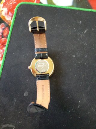 Orologio Betsey Johnson oro e nero