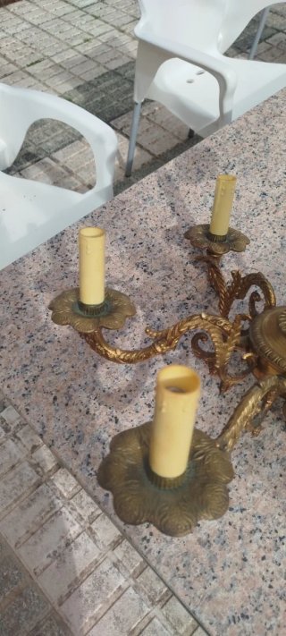 Lámpara de bronce dorada años 80