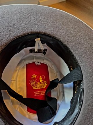 Sombrero de ala ancha Padilla Crespo