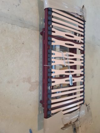 Cama articulada metálica y de madera