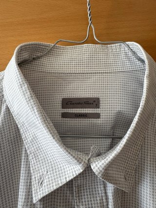 2 Camisas 10 euros. Dustin y Emidio Tucci.