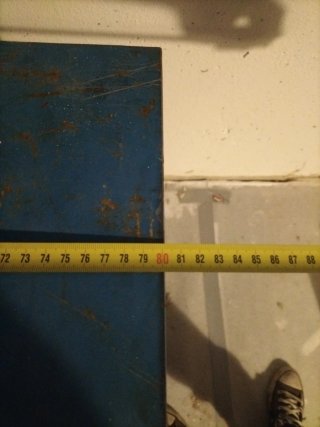Banco de trabajo metálico azul
