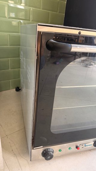 Horno profesional eléctrico convección.