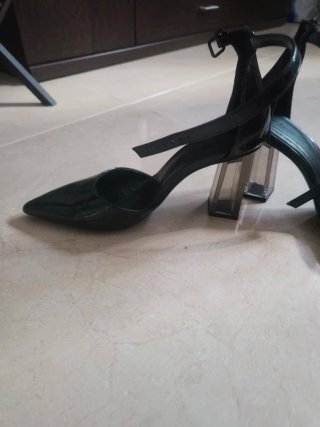 Zapatos tacón Bershka negros