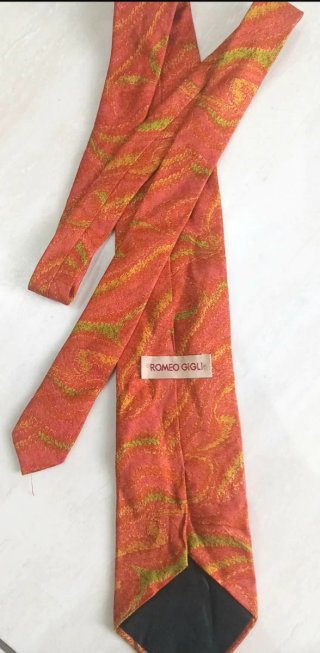 Cravatta Romeo Gigli seta vintage
