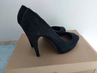 Zapatos de tacón negros