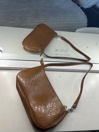 Bolso marrón estampado serpiente