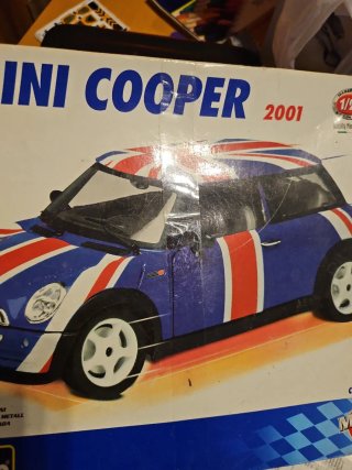 Mini Cooper 2001 Burago Kit Metal
