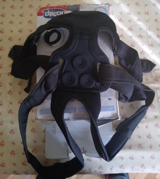 Mochila Portabebés Chicco You & Me como nueva.