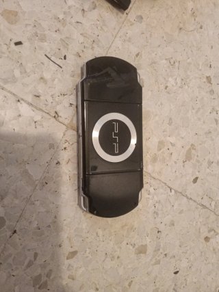 Sony PSP Negra + Funda y Tarjeta