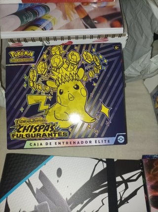 Colección Cartas Pokémon Fulgor Llama Negra